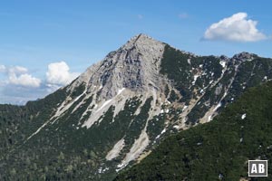 Die Aiplspitz - links der Nordgrat (unser Aufstieg), rechts der Normalweg (unser Abstieg)