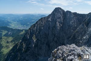 Bergtour Lärcheck: Blick vom Gipfel auf die Maukspitze