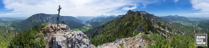 360-Grad-Panorama vom Gipfel des Mittleren Rotofen