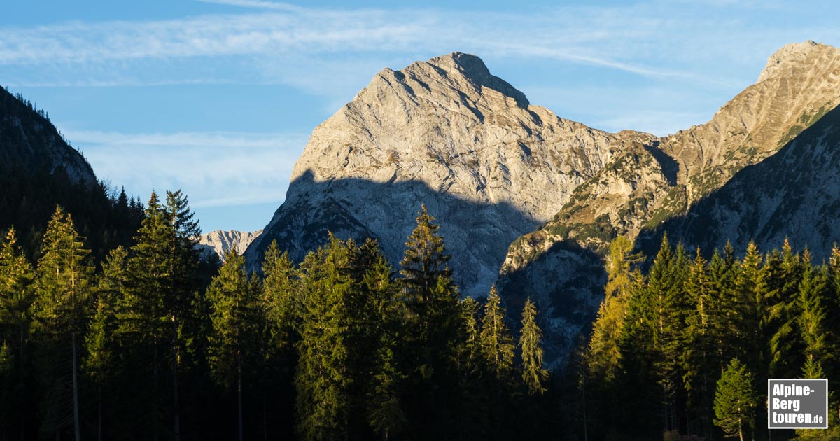 Der Gipfel des Sonnjoch - gesehen aus dem Falzthurntal