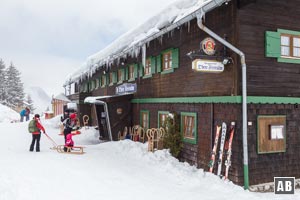 Stützpunkt für die Schneeschuhwanderung auf die Brecherspitz: die Obere Firstalm