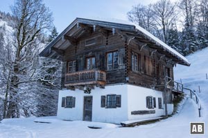 Schneeschuhtour Schildenstein: Das vormals herrschaftliche Gebäude der Königsalm