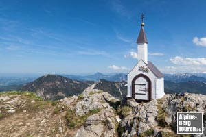 Die kleine Kapelle am Hochgern-Gipfel