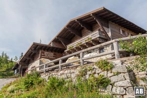 Das Lusen-Schutzhaus - wenige Meter unterhalb des Lusen-Gipfels